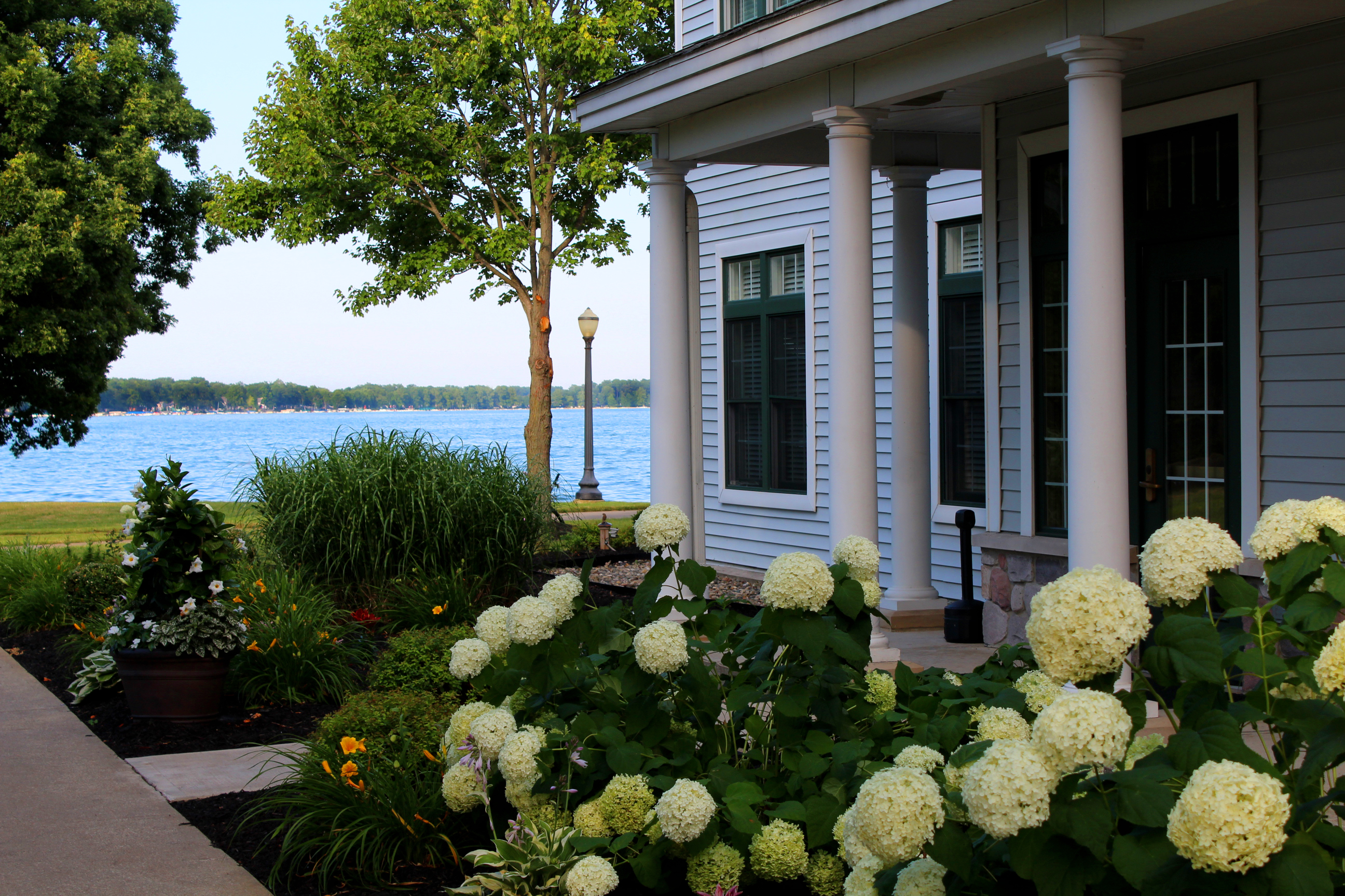 Exterior Oakwood Resort, facing Lake Wawasee, Syracuse, Indiana